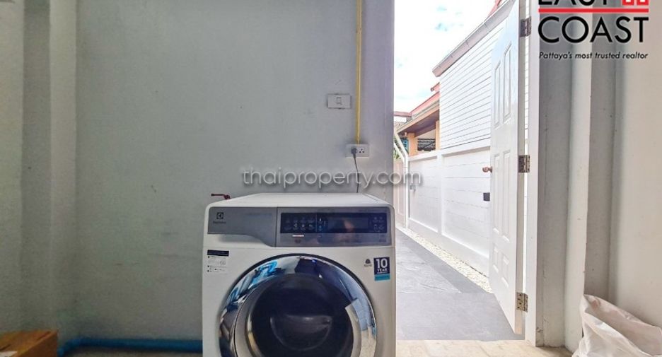 For sale and for rent 3 bedrooms house in Sattahip, Chonburi