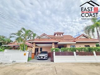 Casa en venta y en alquiler de 3 habitaciones en Bang Saray, Pattaya
