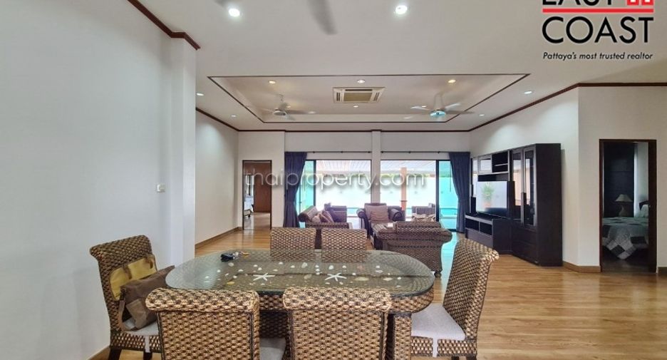 For sale and for rent 3 bedrooms house in Sattahip, Chonburi