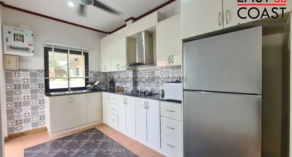 For rent and for sale 3 bedrooms house in Bang Lamung, Chonburi