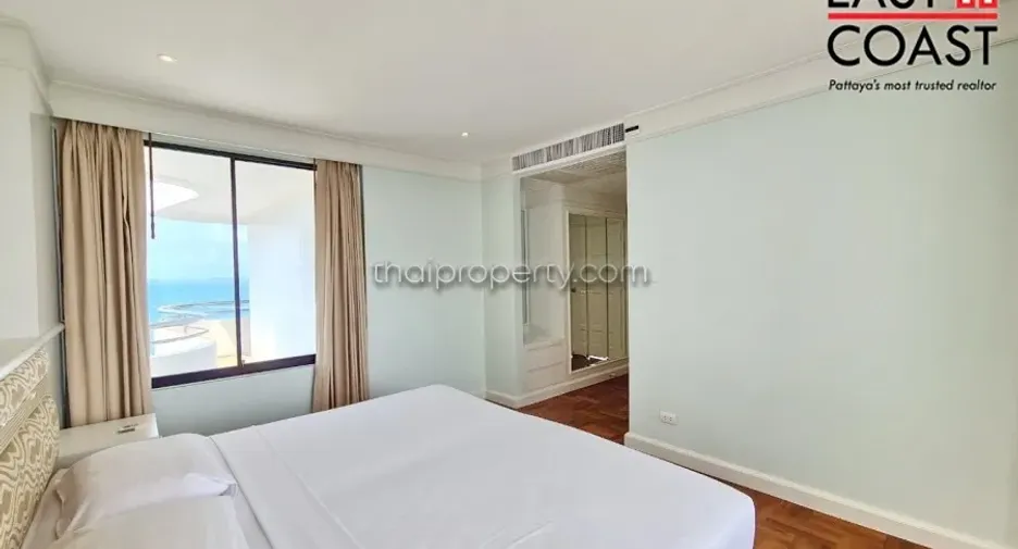 Condo en alquiler de 4 habitaciones en Bang Lamung, Chonburi