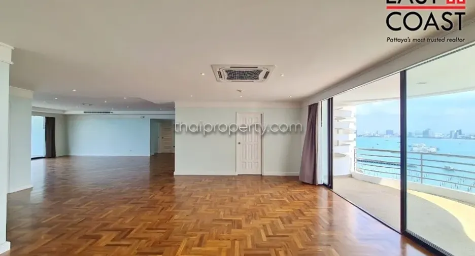 Condo en alquiler de 4 habitaciones en Bang Lamung, Chonburi