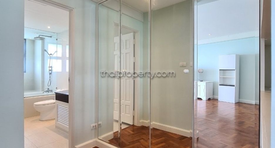 For rent 4 bedrooms condo in Bang Lamung, Chonburi