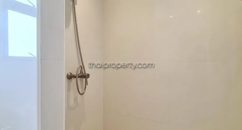 Condo en alquiler de 4 habitaciones en Bang Lamung, Chonburi