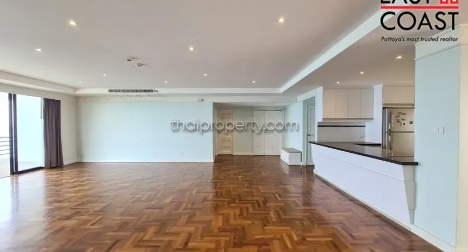 Condo en alquiler de 4 habitaciones en Bang Lamung, Chonburi