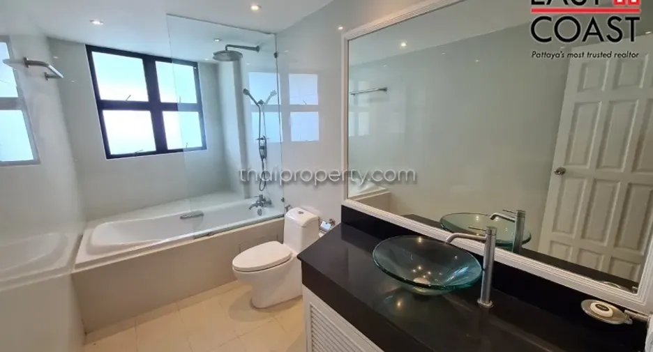 Condo en alquiler de 4 habitaciones en Bang Lamung, Chonburi