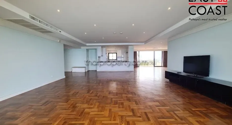 Condo en alquiler de 4 habitaciones en Bang Lamung, Chonburi