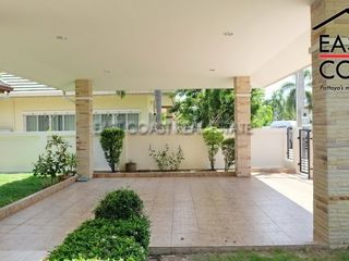Casa en alquiler de 3 habitaciones en Bang Lamung, Chonburi