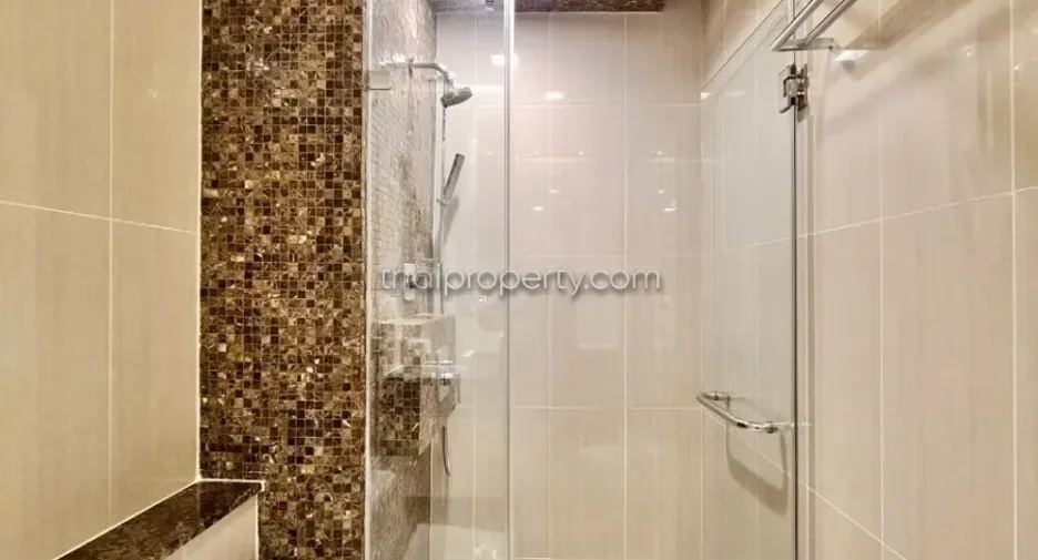 For rent 2 bedrooms condo in Bang Lamung, Chonburi