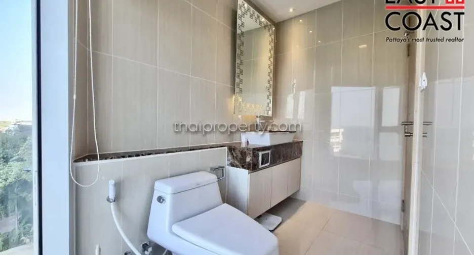 For rent 2 bedrooms condo in Bang Lamung, Chonburi