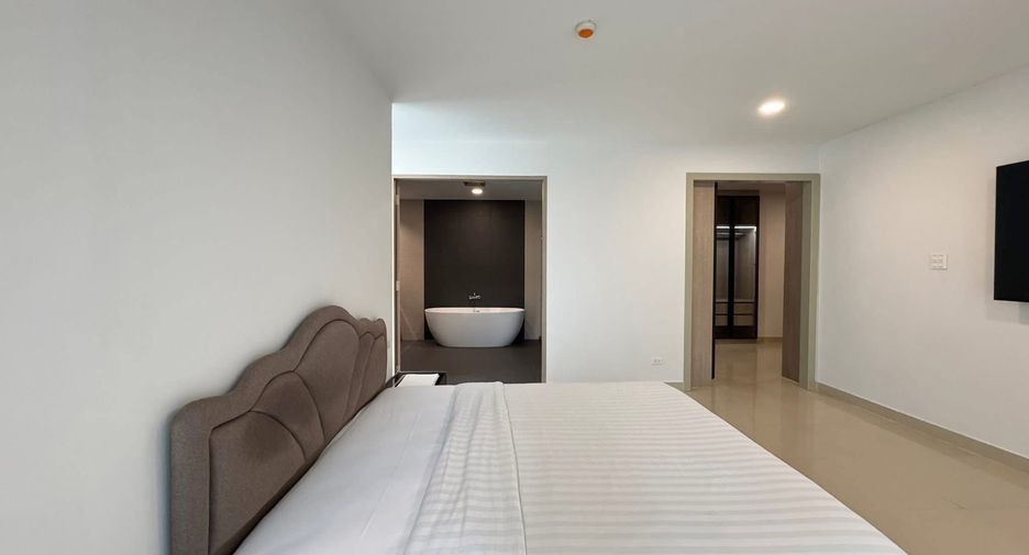 For sale 4 bedrooms condo in Bang Lamung, Chonburi