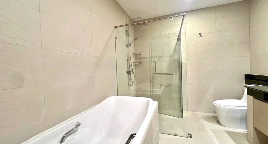 For sale 4 bedrooms condo in Bang Lamung, Chonburi