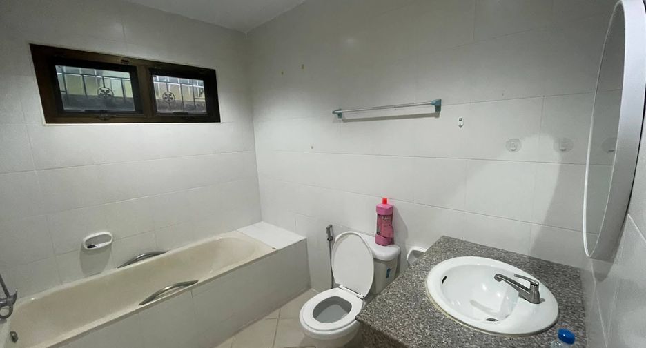 Casa en venta de 2 habitaciones en Bang Lamung, Chonburi