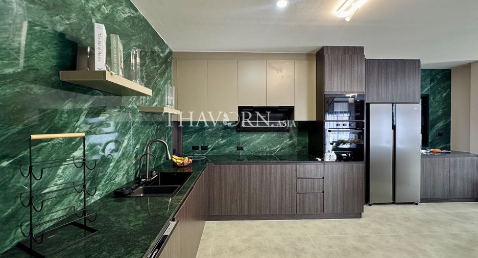 For sale 5 bedrooms house in Bang Lamung, Chonburi