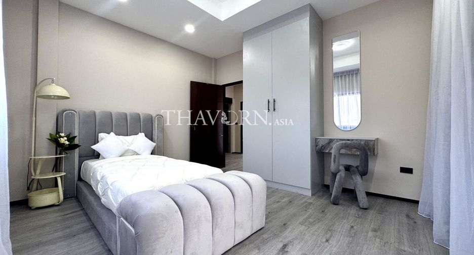 For sale 5 bedrooms house in Bang Lamung, Chonburi