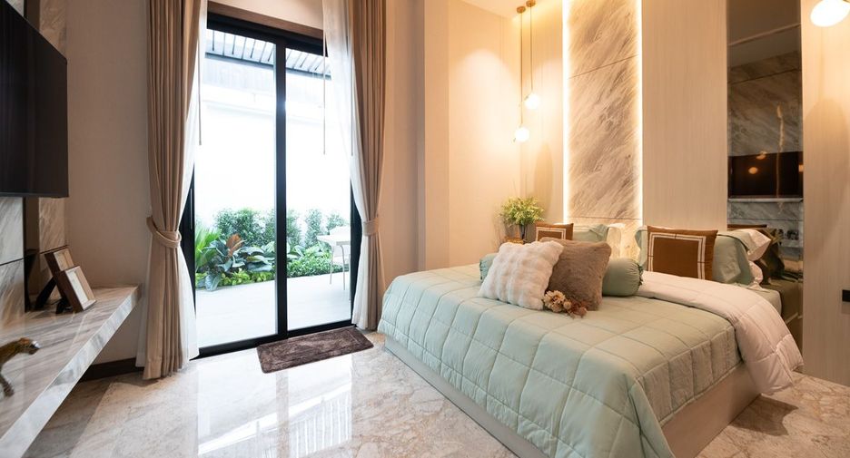 For sale 4 bedrooms house in East Pattaya, Pattaya