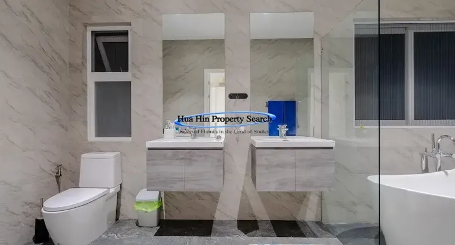 For sale 5 ベッドルーム house in Hua Hin, Prachuap Khiri Khan