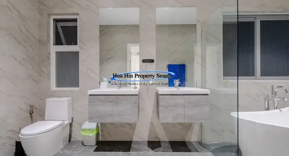 For sale 5 ベッドルーム house in Hua Hin, Prachuap Khiri Khan