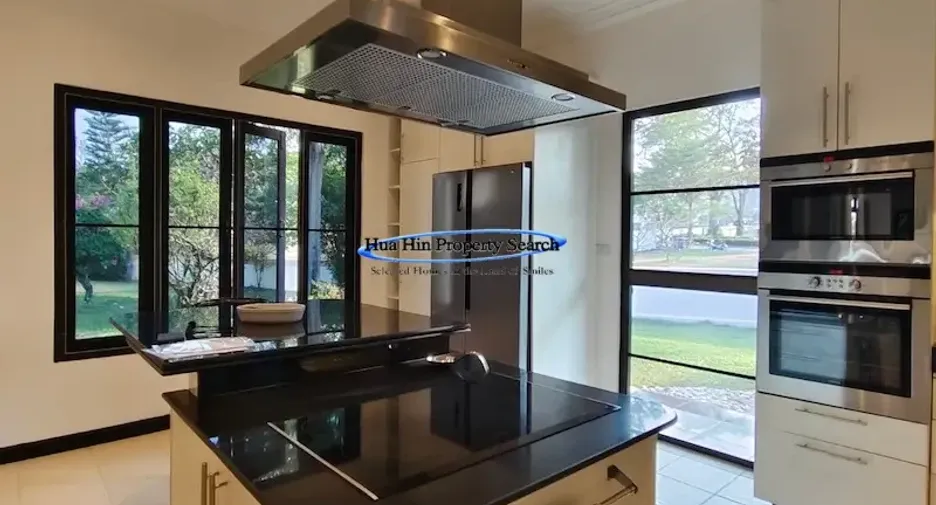 For sale 3 bedrooms house in Cha Am, Phetchaburi