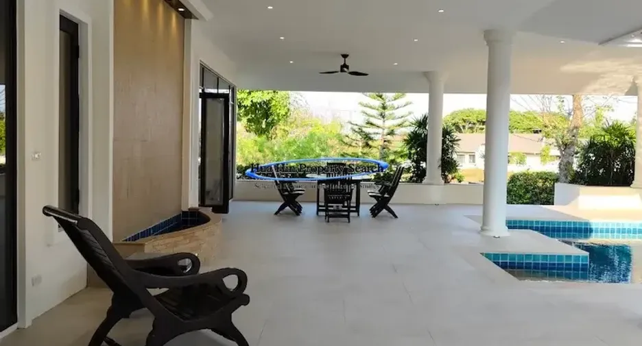 For sale 3 bedrooms house in Cha Am, Phetchaburi