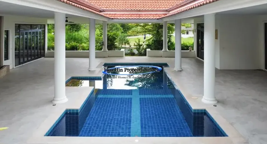 For sale 3 bedrooms house in Cha Am, Phetchaburi