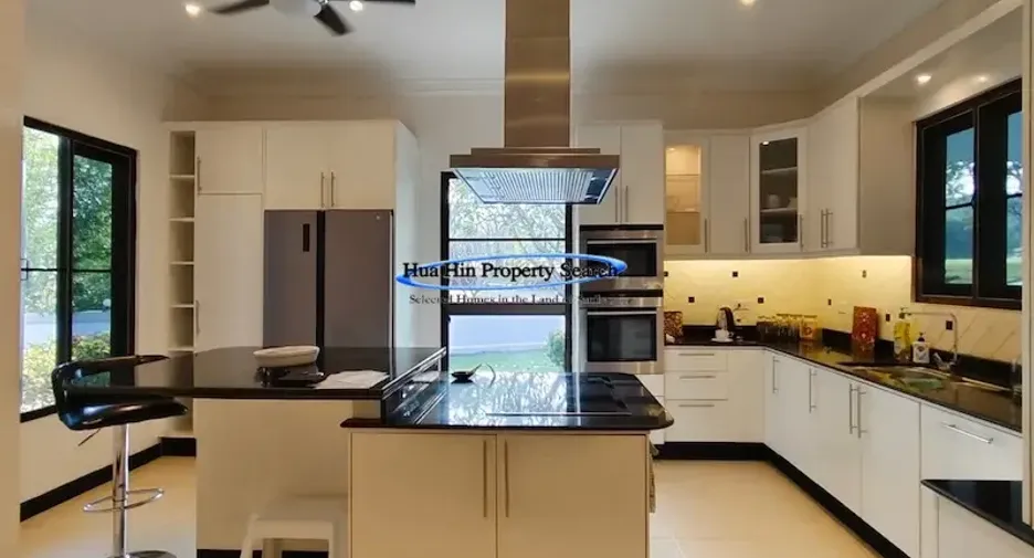 For sale 3 bedrooms house in Cha Am, Phetchaburi