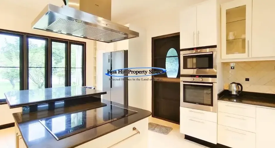 For sale 3 bedrooms house in Cha Am, Phetchaburi