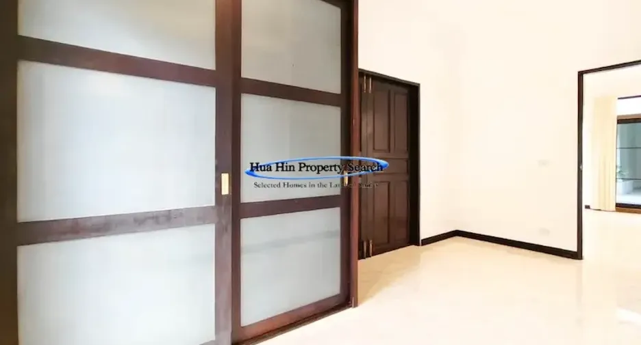 For sale 3 bedrooms house in Cha Am, Phetchaburi
