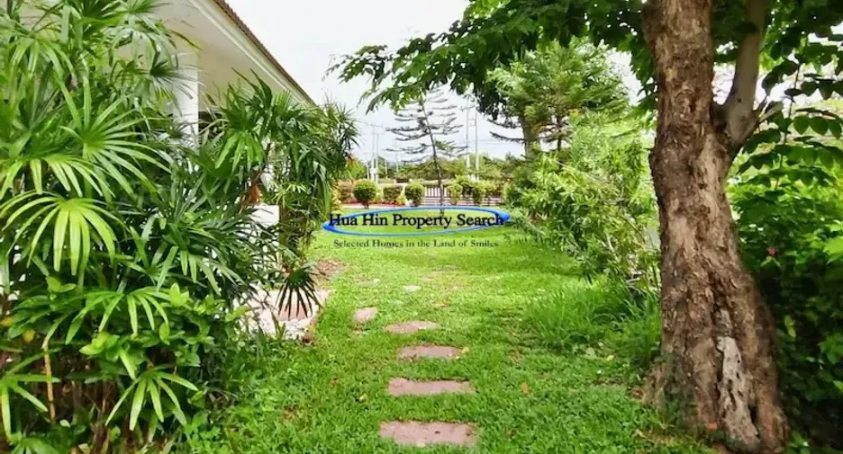 For sale 3 bedrooms house in Cha Am, Phetchaburi