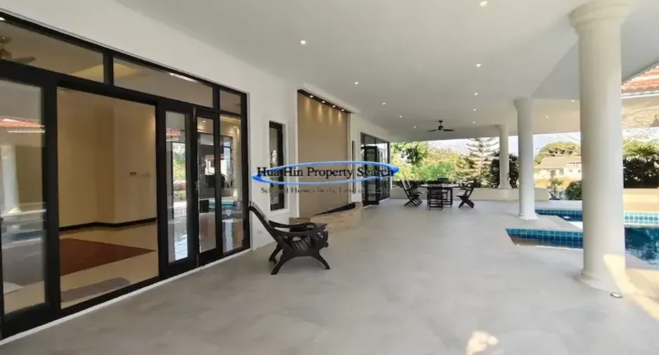 For sale 3 bedrooms house in Cha Am, Phetchaburi