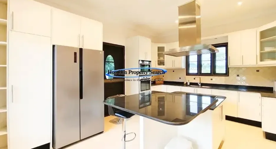 For sale 3 bedrooms house in Cha Am, Phetchaburi