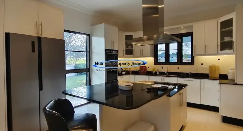 For sale 3 bedrooms house in Cha Am, Phetchaburi