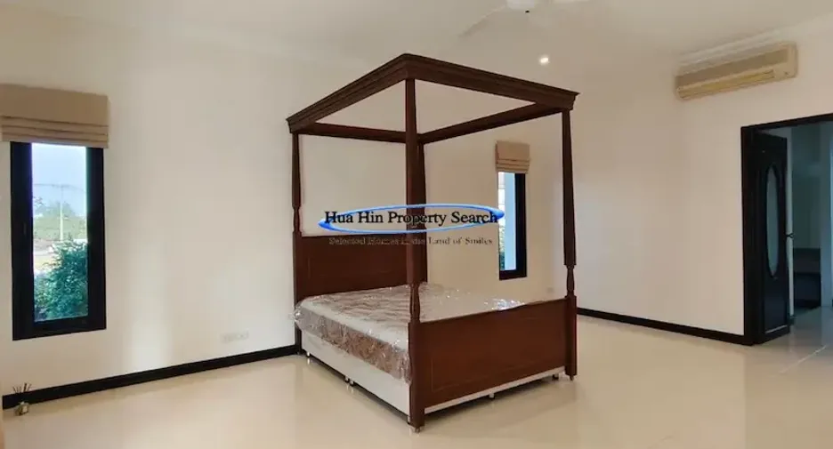 For sale 3 bedrooms house in Cha Am, Phetchaburi
