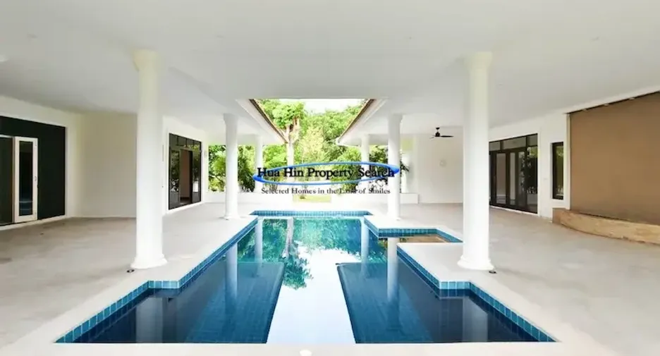 For sale 3 bedrooms house in Cha Am, Phetchaburi