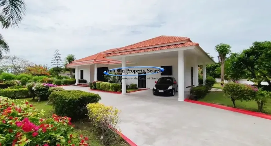 For sale 3 bedrooms house in Cha Am, Phetchaburi