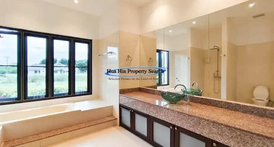 For sale 3 bedrooms house in Cha Am, Phetchaburi