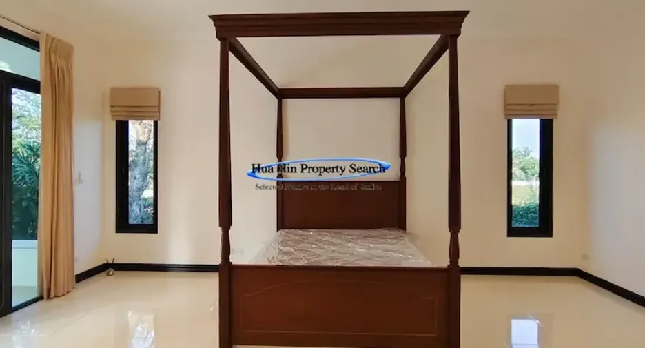 For sale 3 bedrooms house in Cha Am, Phetchaburi