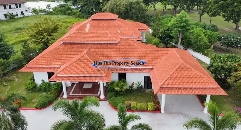 For sale 3 bedrooms house in Cha Am, Phetchaburi
