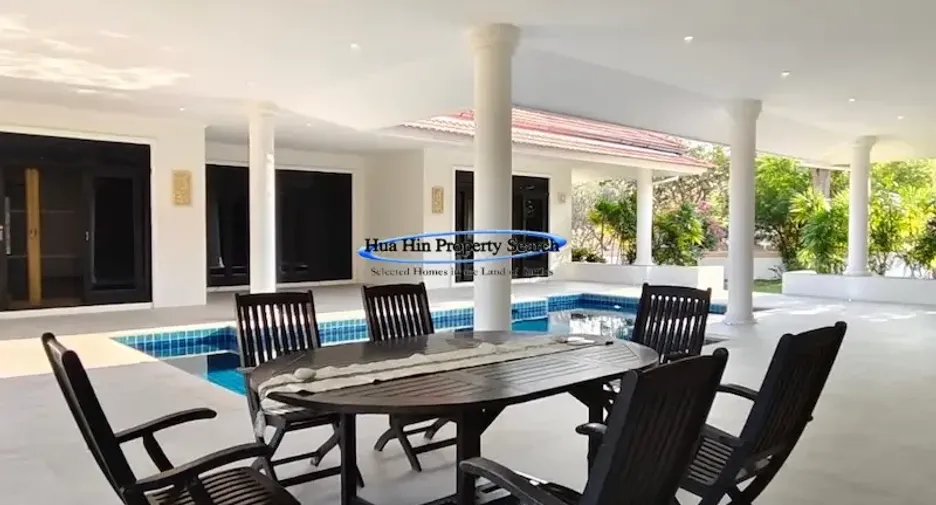 For sale 3 bedrooms house in Cha Am, Phetchaburi