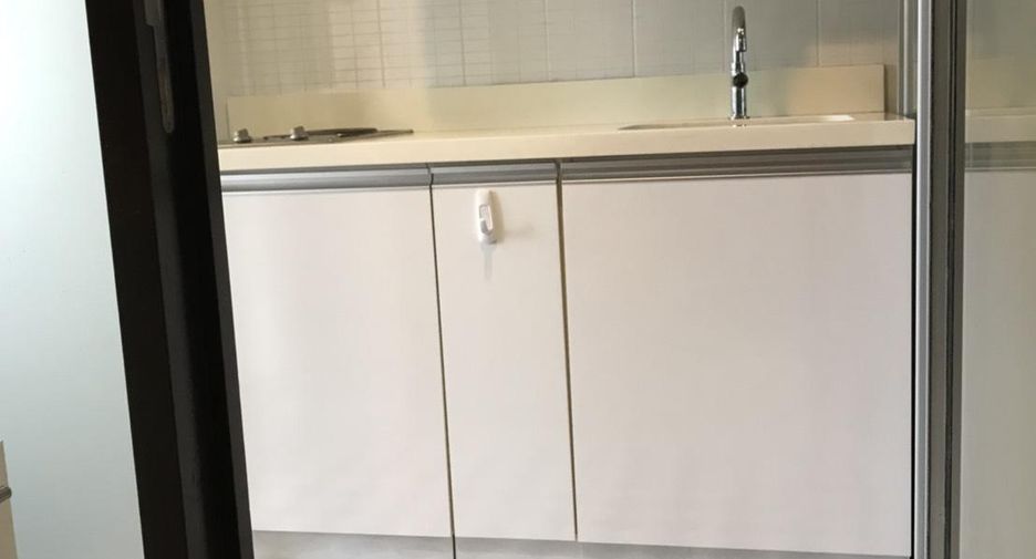 Wohnung zur Miete mit 1 Zimmer in Khlong Toei, Bangkok