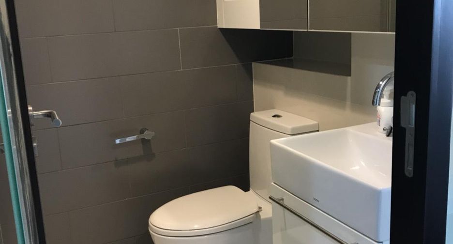 Wohnung zur Miete mit 1 Zimmer in Khlong Toei, Bangkok