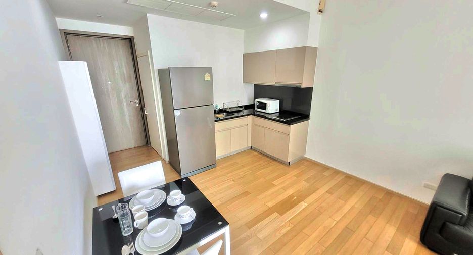 À louer 1 chambre condo à Khlong Toei, Bangkok