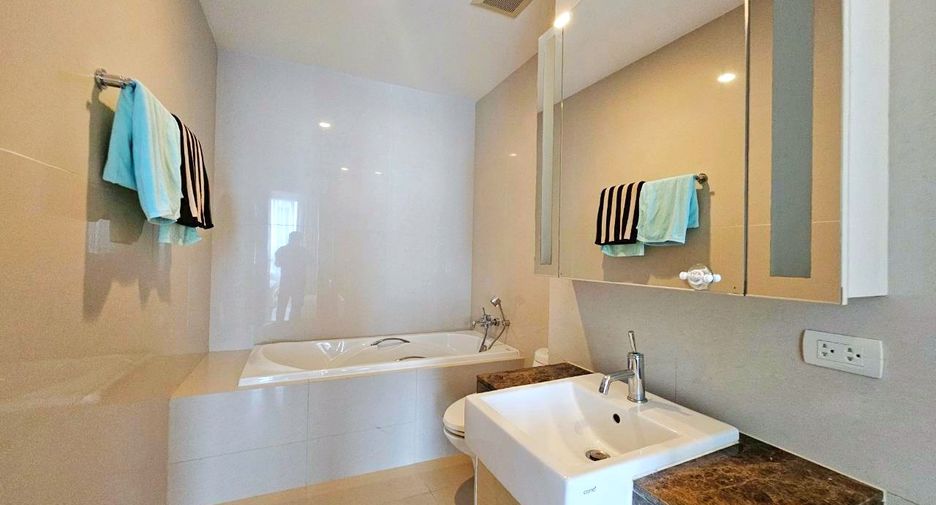 Condo en alquiler de 1 habitaciones en Khlong Toei, Bangkok