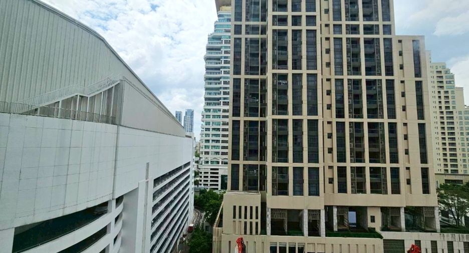 Condo en alquiler de 1 habitaciones en Khlong Toei, Bangkok