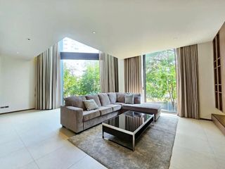 For rent 3 bedrooms condo in Watthana, Bangkok