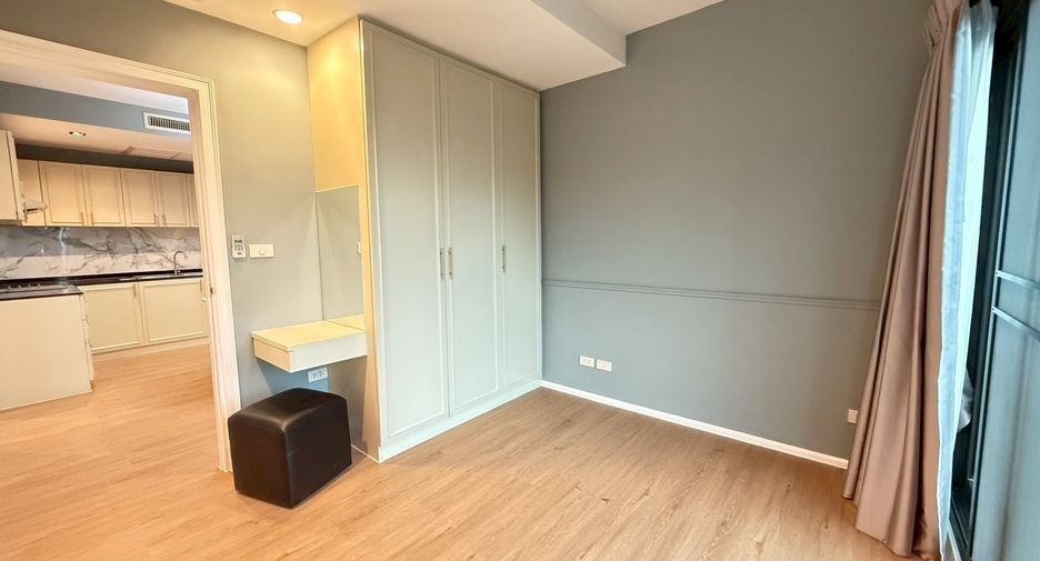 For rent and for sale 3 bedrooms condo in Khlong Toei, Bangkok