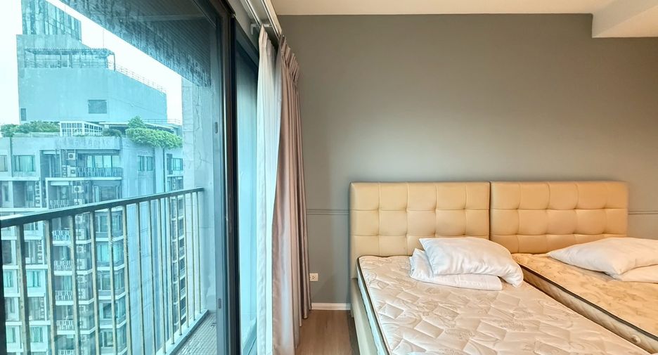 For rent and for sale 3 bedrooms condo in Khlong Toei, Bangkok