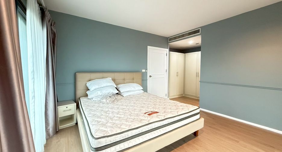 For rent and for sale 3 bedrooms condo in Khlong Toei, Bangkok
