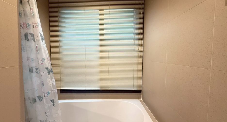 For rent and for sale 3 bedrooms condo in Khlong Toei, Bangkok