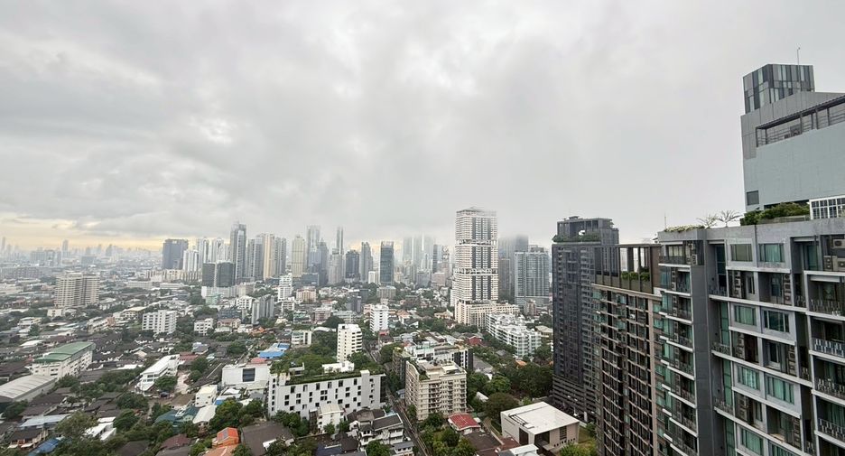 For rent and for sale 3 bedrooms condo in Khlong Toei, Bangkok